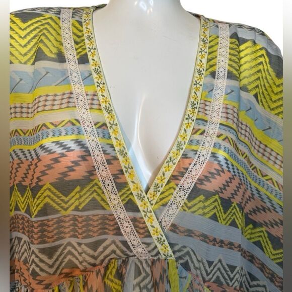 Ivy Jane Semi Sheer Tunic Top - Picture 3 of 8